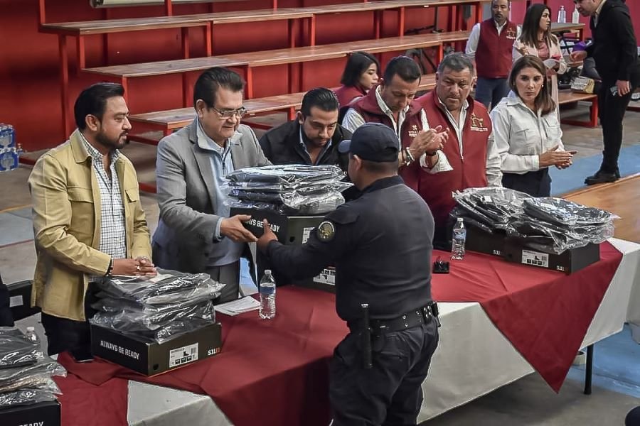 Mixquiahuala Recibe Apoyos Para Reforzar Seguridad Pública y Servicios de Salud