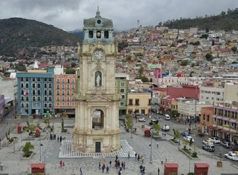 Presentó el Gobernador Julio Menchaca un Presupuesto de 200 Millones Para Restaurar el Reloj de Pachuca