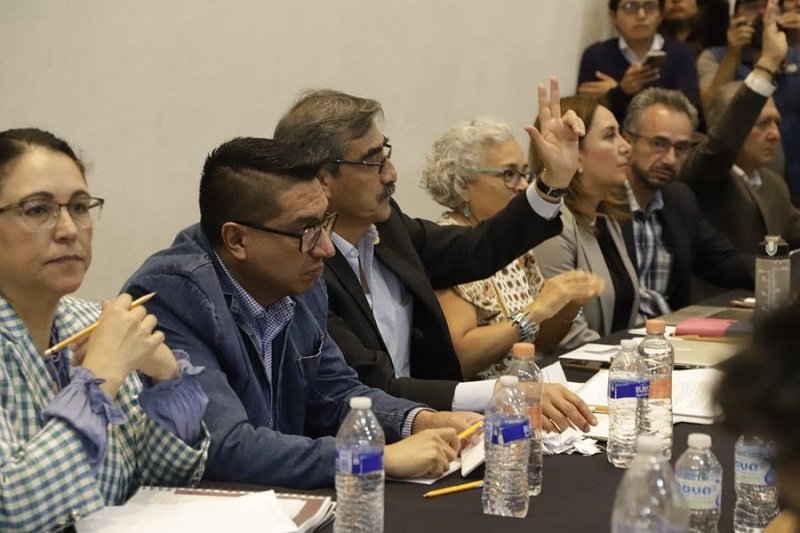 Alumnos Rompen Dialogo con el Rector Octavio Castillo, al Negarse a Reconocer las Agresiones Contra Estudiantes el 19 de Septiembre