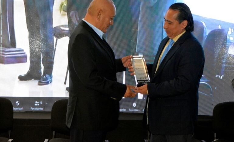 Alcalde Jorge Márquez Recibió Reconocimiento Por Impulsar La Ciberseguridad en Beneficio de La Sociedad