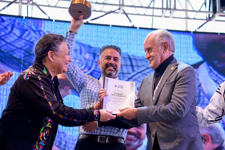 Encabezó el gobernador la ceremonia de clausura de la 5ª Edición del Tianguis de Pueblos Mágicos
