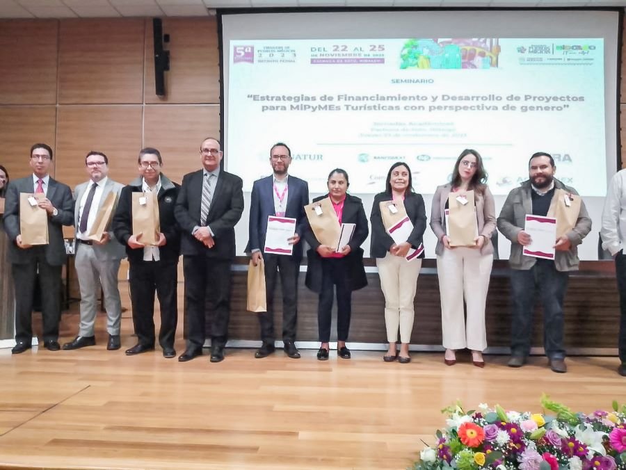 Imparte Turismo Seminario de Estrategias Para Financiamiento y Desarrollo de Proyectos