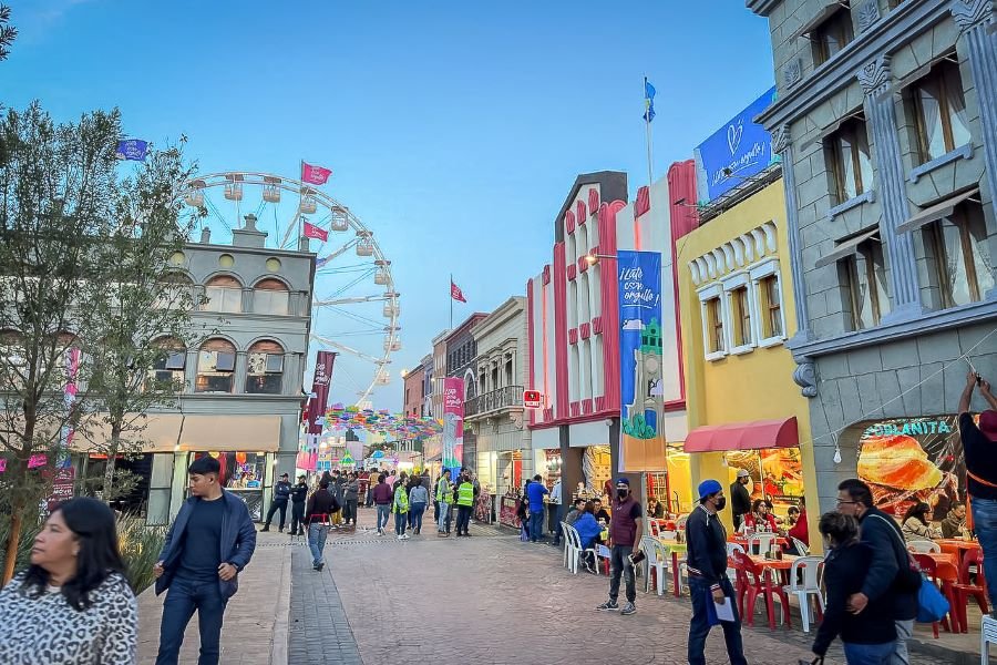 Julio Menchaca cumplió con exitosa edición de la feria de la diversidad e inclusión
