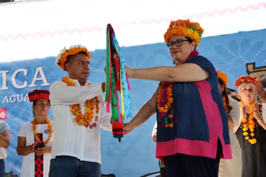 Recorre municipios huastecos Bastón de Mando del XXVI Festival de la Huasteca