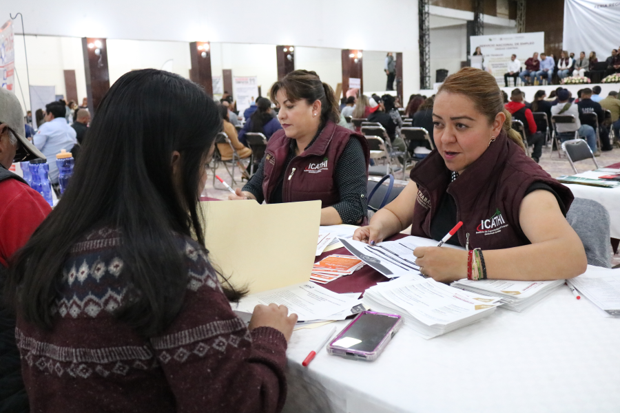 Participaron 47 Empresas Que Ofertaron 500 Vacantes Feria del Empleo en Tula.