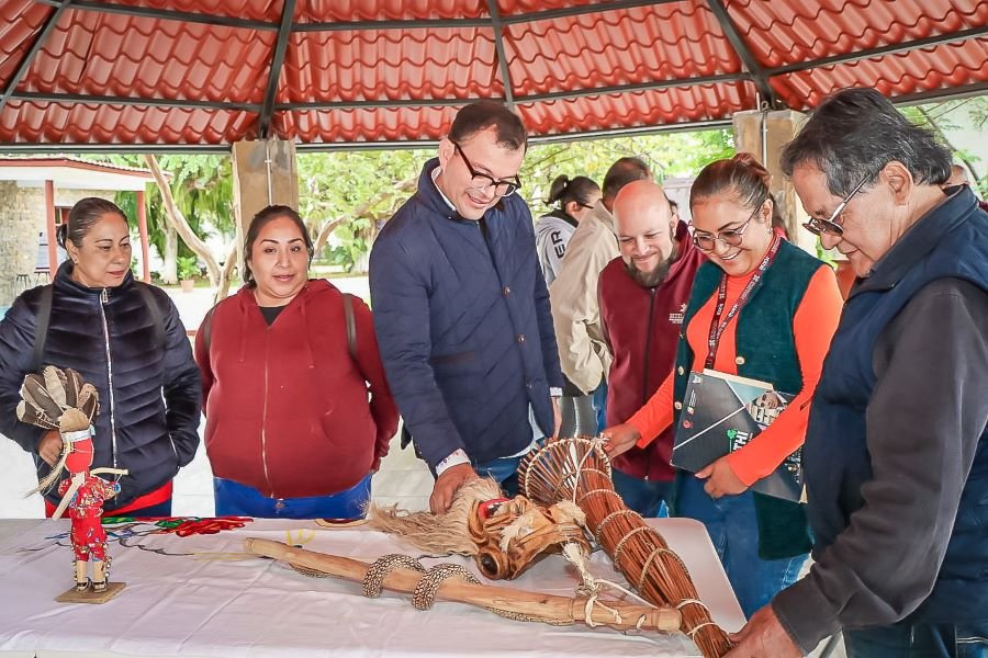 Sebiso hizo entrega de Premio Regional de Artesanías de la Huasteca