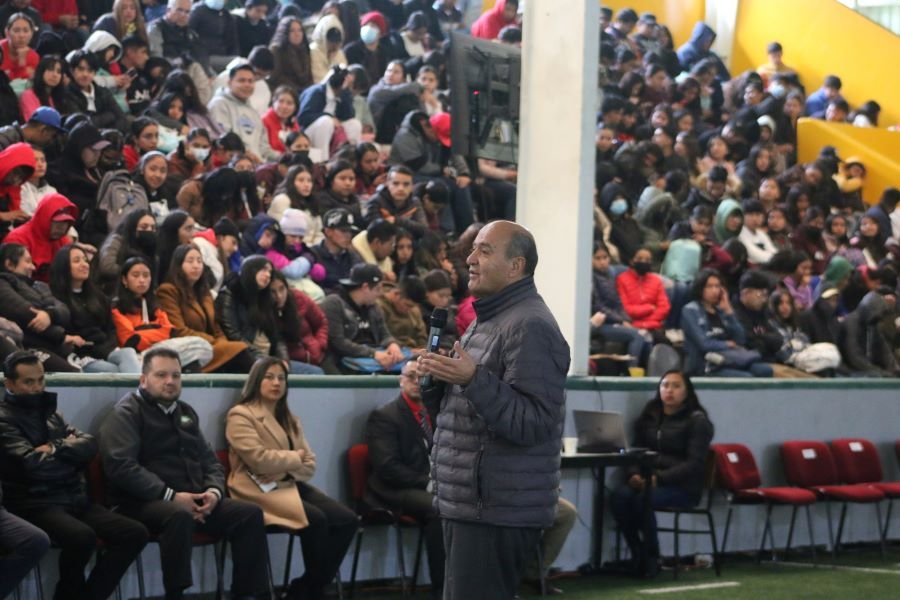 Seph Imparte conferencia a personal de la Universidad Tecnológica de la Sierra Hidalguense