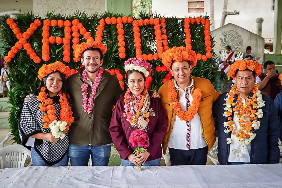 Servidores públicos compartieron Xantolo con comunidades indígenas de la Huasteca