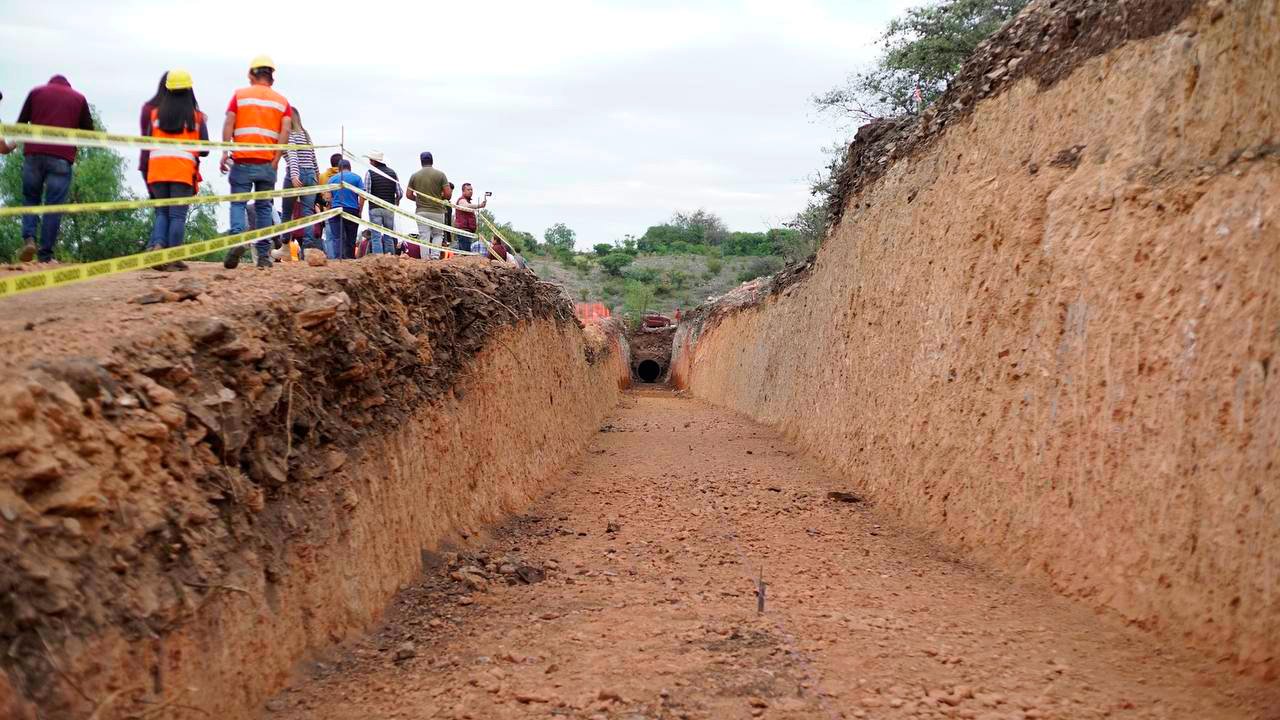 Menchaca Superviso Línea de Conducción del Canal de Interconexión de la Presa de Almacenamiento “El Yathe” al Canal Principal “Vicente Aguirre”.