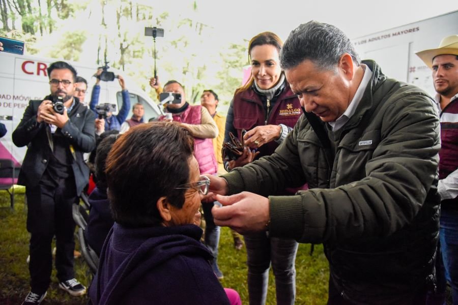 Inversión de 102 MDP Mejorará Infraestructura Carretera y Hospitalaria de Tianguistengo y San Agustín Metzquititlán,