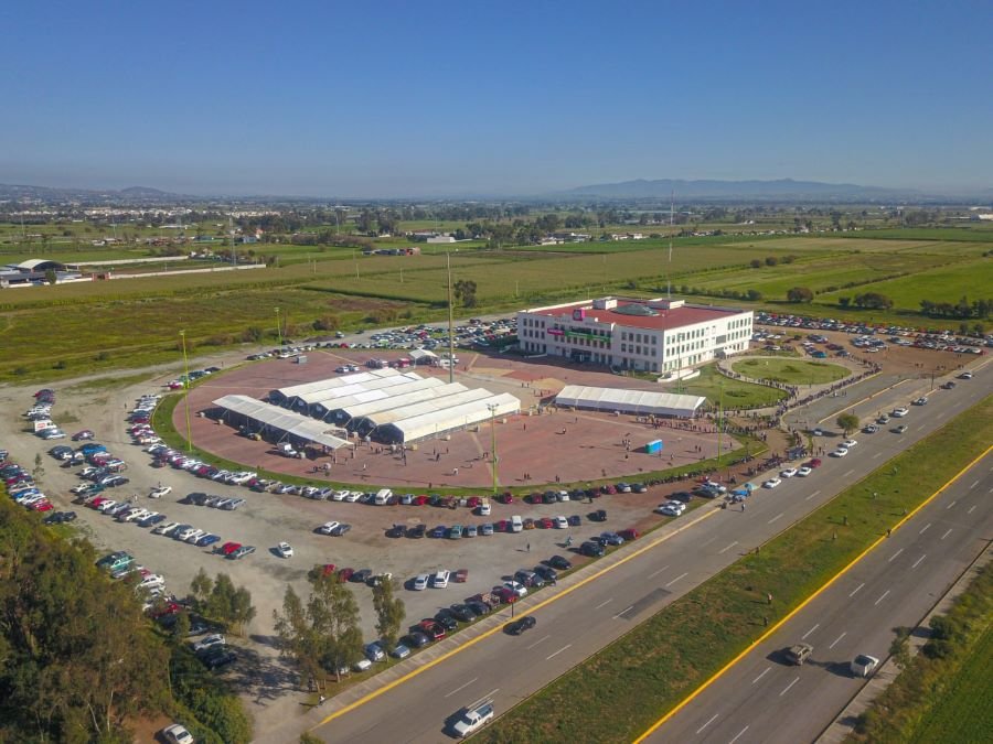 Comenzó Instalación de Paneles Solares en Presidencia Municipal de Tulancingo
