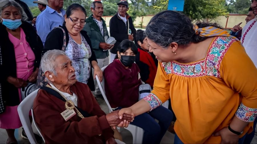 Entrega SSH Aparatos Auditivos Para Población de Comunidades Originarias