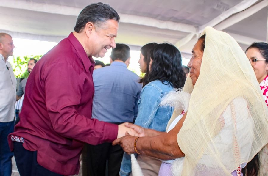 Participan Maestros Artesanos Hidalguenses, en Concurso Iberoamericano