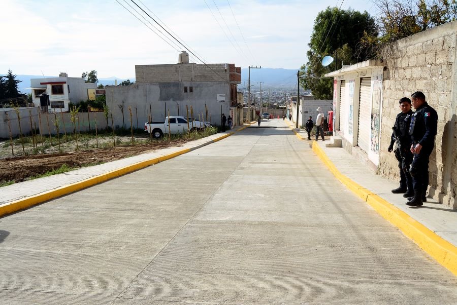 Presidente Municipal Jorge Márquez Inauguró Calle Solidaridad y Rehabilitación de Línea de Agua en Colonia Metilatla