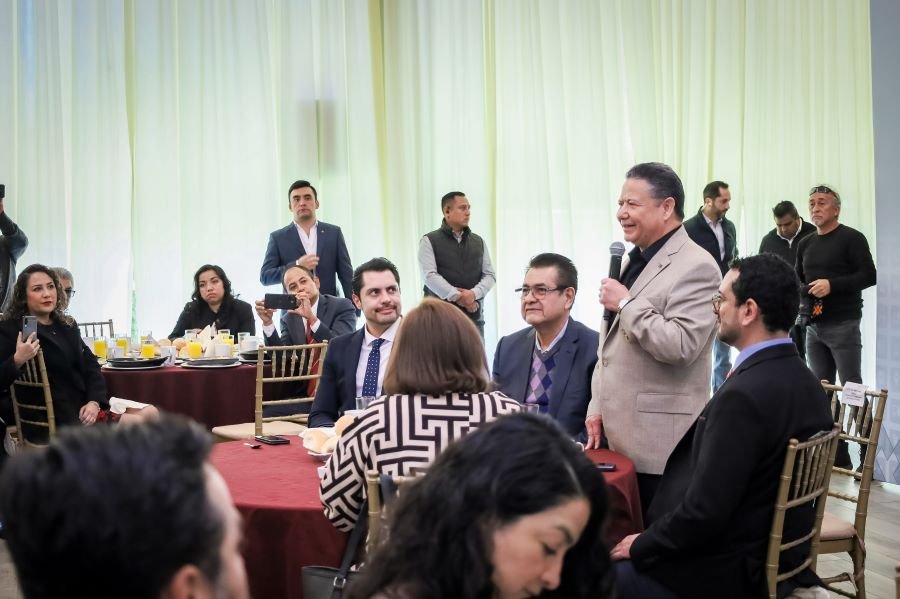 Julio Menchaca Reiteró su Compromiso Con el Respeto al Trabajo Periodístico