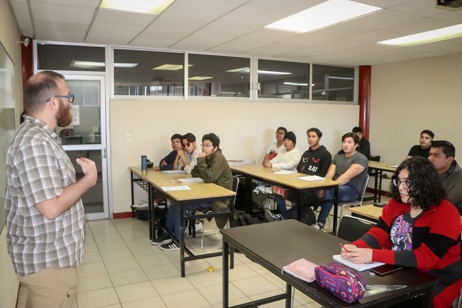 Reforzará Voluntario de Peace Corps, Enseñanza Del Idioma Inglés en la UPT