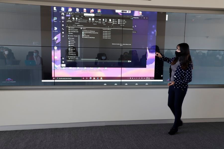 Usar Inteligencia Artificial en las Aulas, Implica Retos y Oportunidades Para Docentes