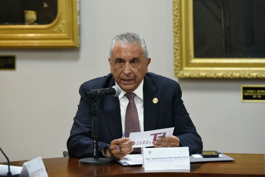 Pide Diputado que Gobierno Ponga a Disposición de la Ciudadanía la Fotografía de las y los Servidores Públicos en sus Respectivos Directorios