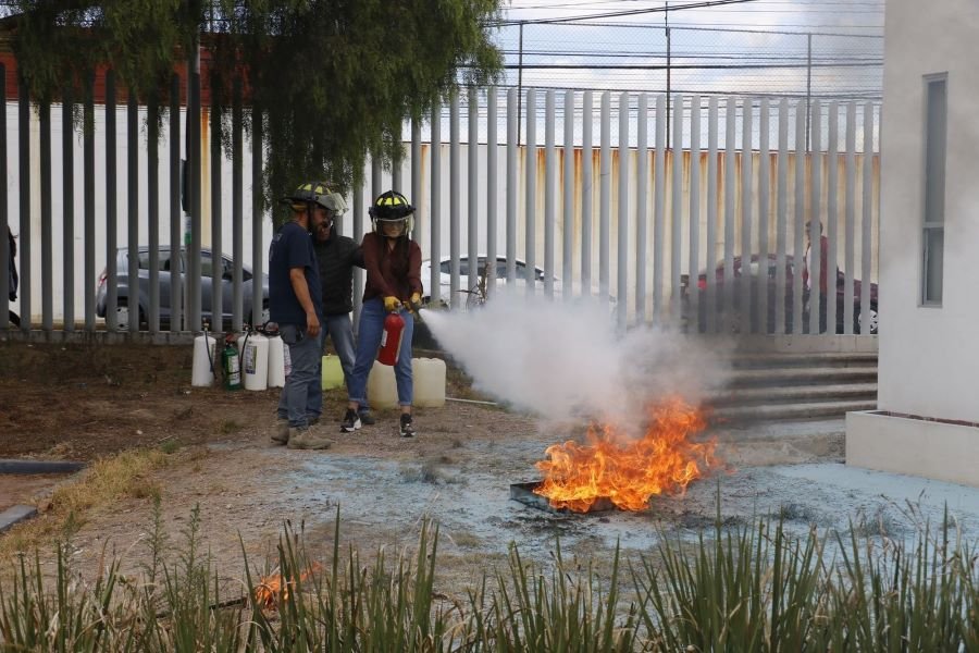 Protección Civil del CELSH Lleva a Cabo Capacitación de Prevención y Combate de Incendios