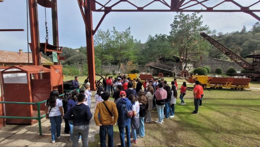 Reconoce Secturh a 125 Guías de Turistas Certificados En Hidalgo