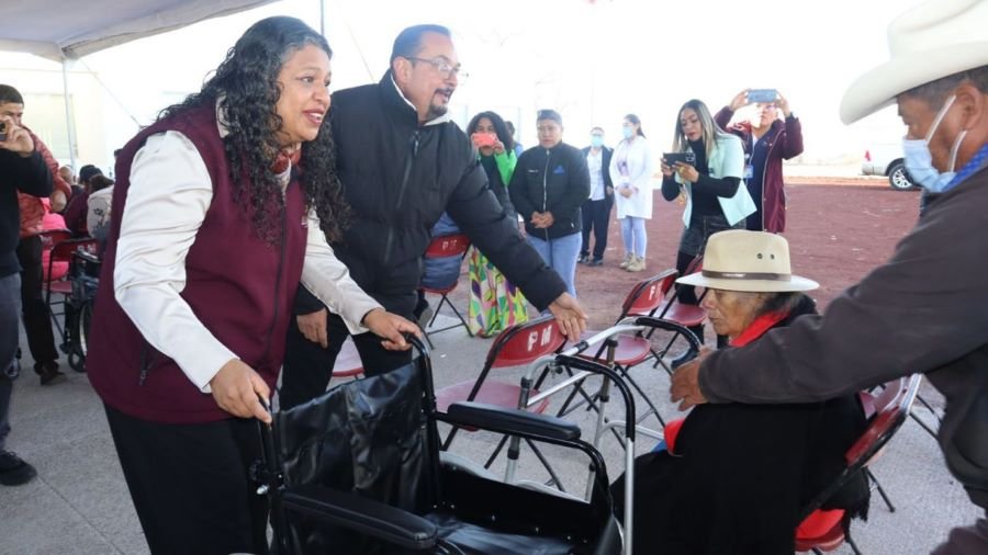Secretaría de Salud Realizó Entrega de Sillas de Ruedas y Bastones, en Beneficio de la Población Vulnerable