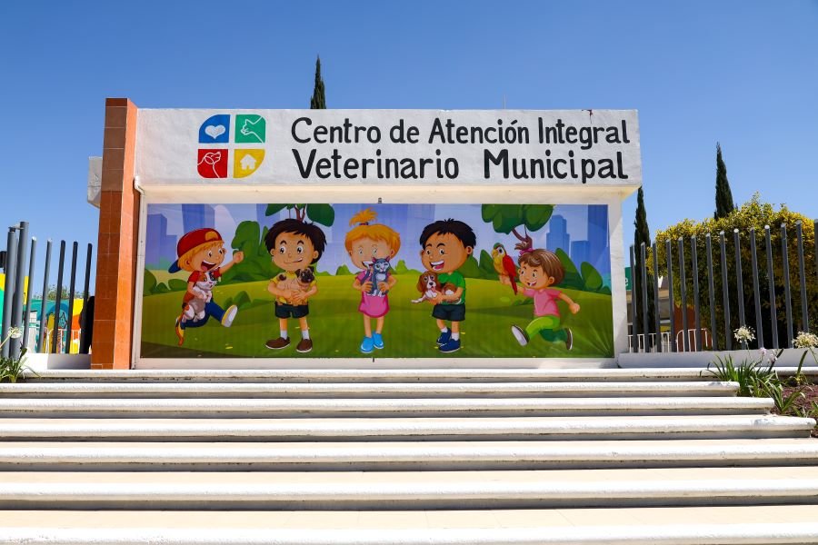Autoridades Estatales y Municipales Recorren Centro de Atención Integral Veterinario