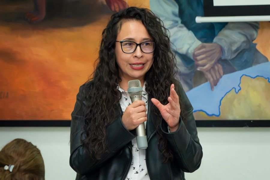 IEEH recibe Conferencia “Trabajos de Cuidado”