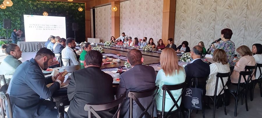 Realiza IHE Consejo Técnico Directivo de Educación Básica