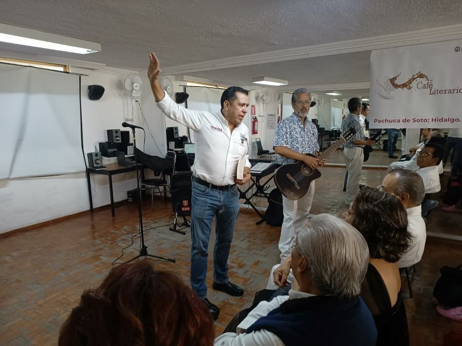 Adultos Mayores Forjaron Cimientos del País: Ricardo Crespo