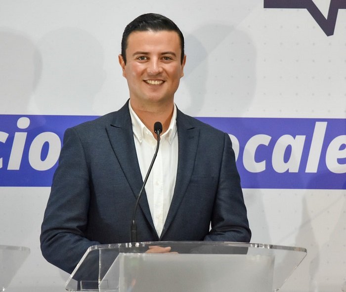 Con propuestas claras se impone ante sus adversarios rumbo a la Diputación Local del Distrito 11