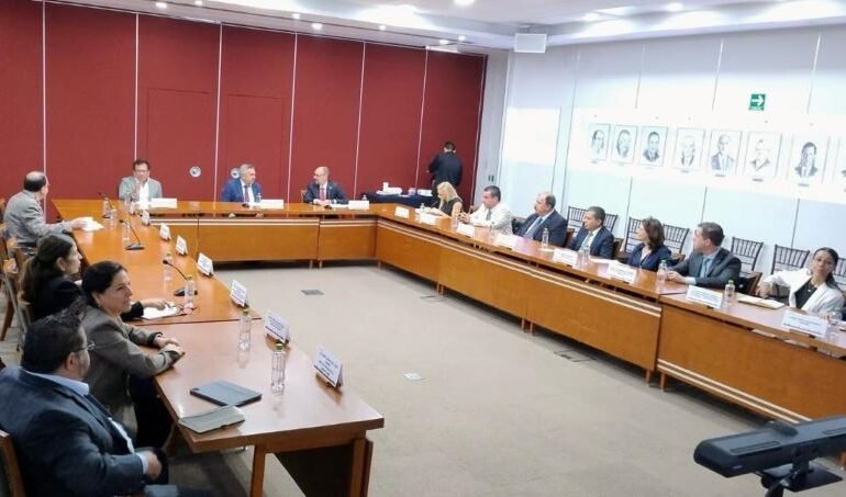 Construye agenda de trabajo CONCANACO SERVYTUR y SENER