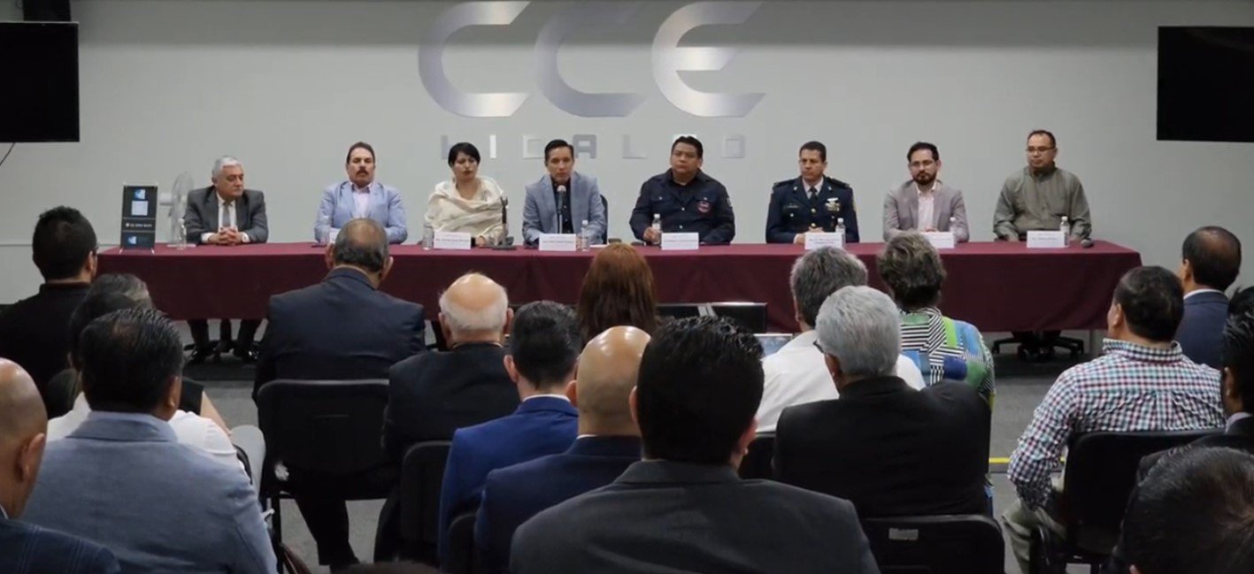 Presentan Clúster Metropolitano Aeroespacial a empresarios hidalguenses