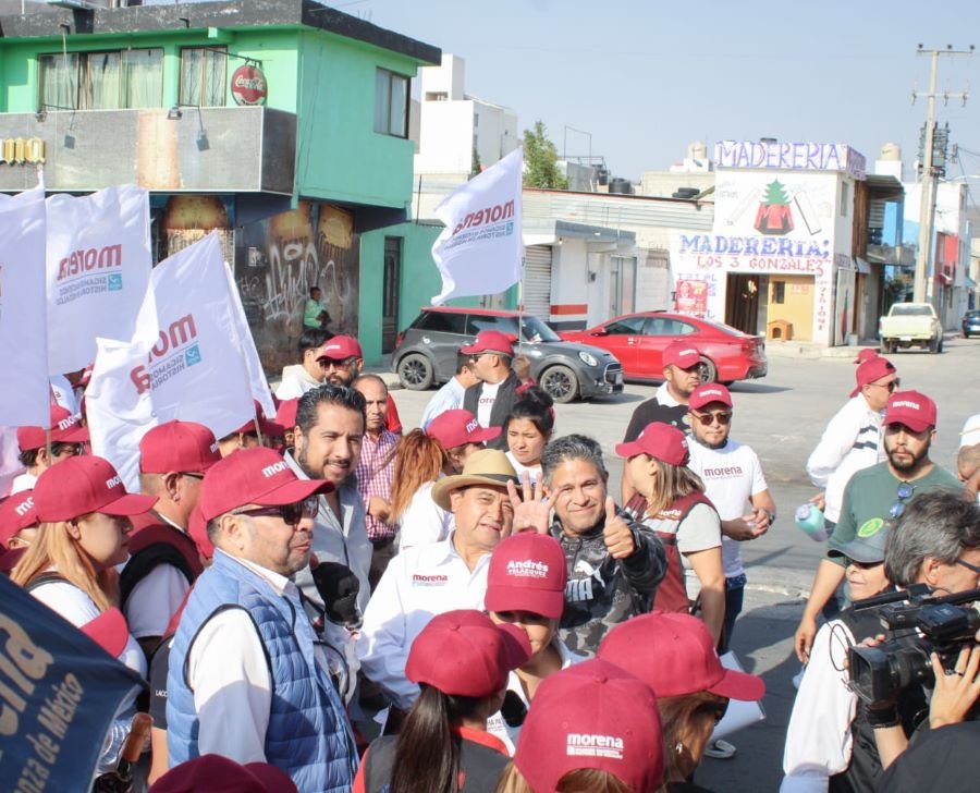 Recoge Andrés Velázquez Quejas Sobre Basura, Inseguridad y Bacheo en Pachuca