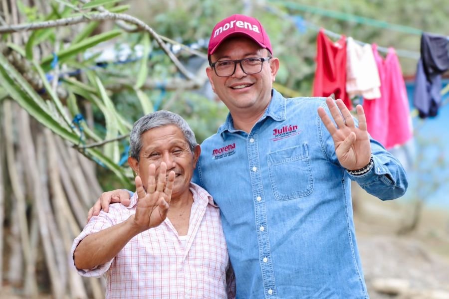SÓLIDO RESPALDO A JULIÁN NOCHEBUENA Y GABRIELA NARANJO EN ATLAPEXCO