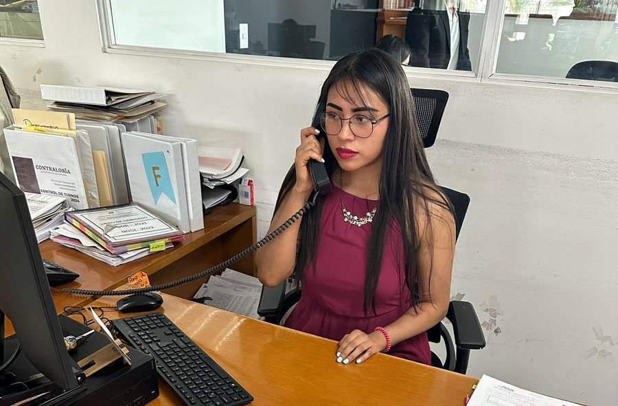 Servicio Telefónico Gratuito 800-Honesto de la Secretaría de Contraloría Estatal