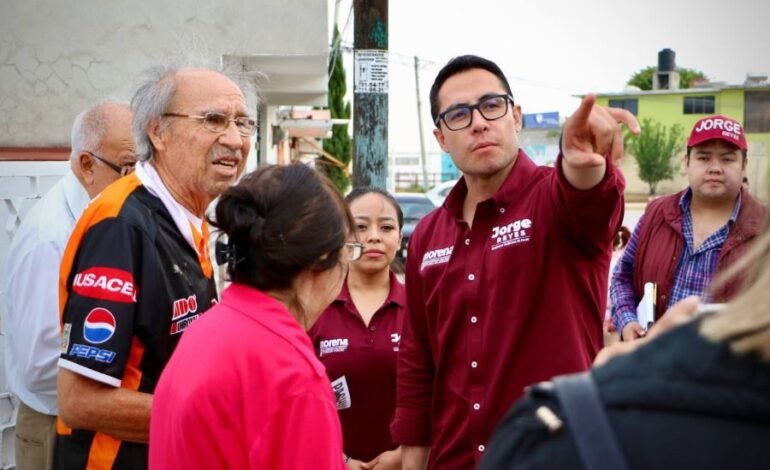 Adultos Mayores uno de los sectores más importantes de la sociedad pachuqueña: Jorge Reyes