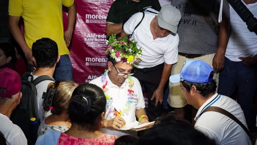 Alfredo San Román se compromete a enaltecer el turismo y la riqueza artesanal de Huejutla