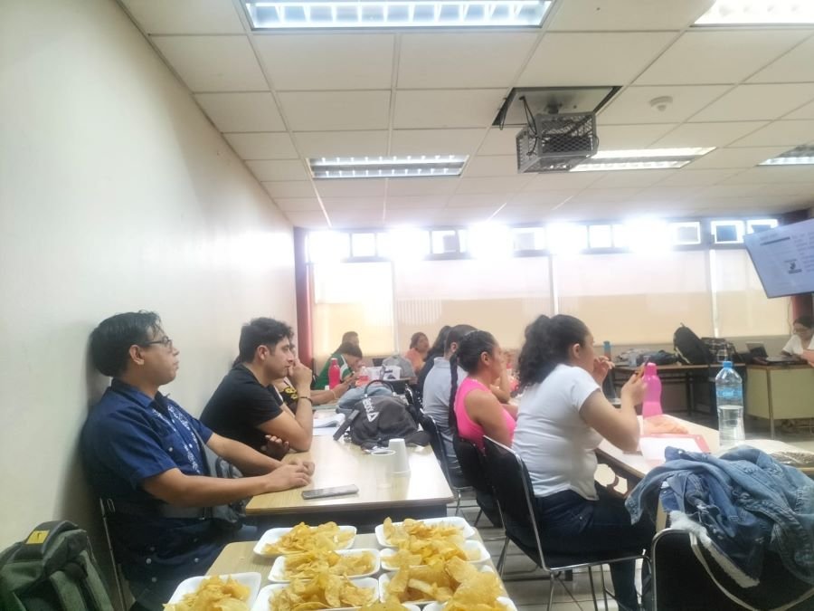 Capacitaron a los alumnos de Administración y Gestión Empresarial