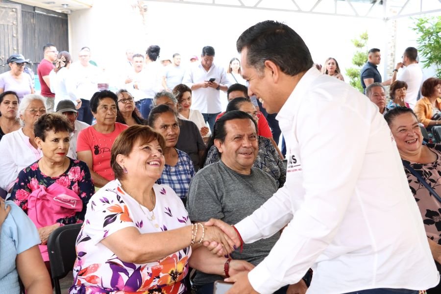 Cercanía y Buen Trato, Bandera De Jorge Araus