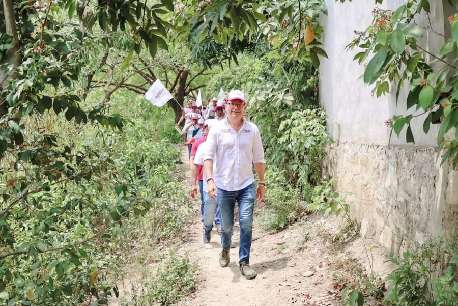 Defensa de Los Derechos de Pueblos Indígenas, Compromete Julián Nochebuena