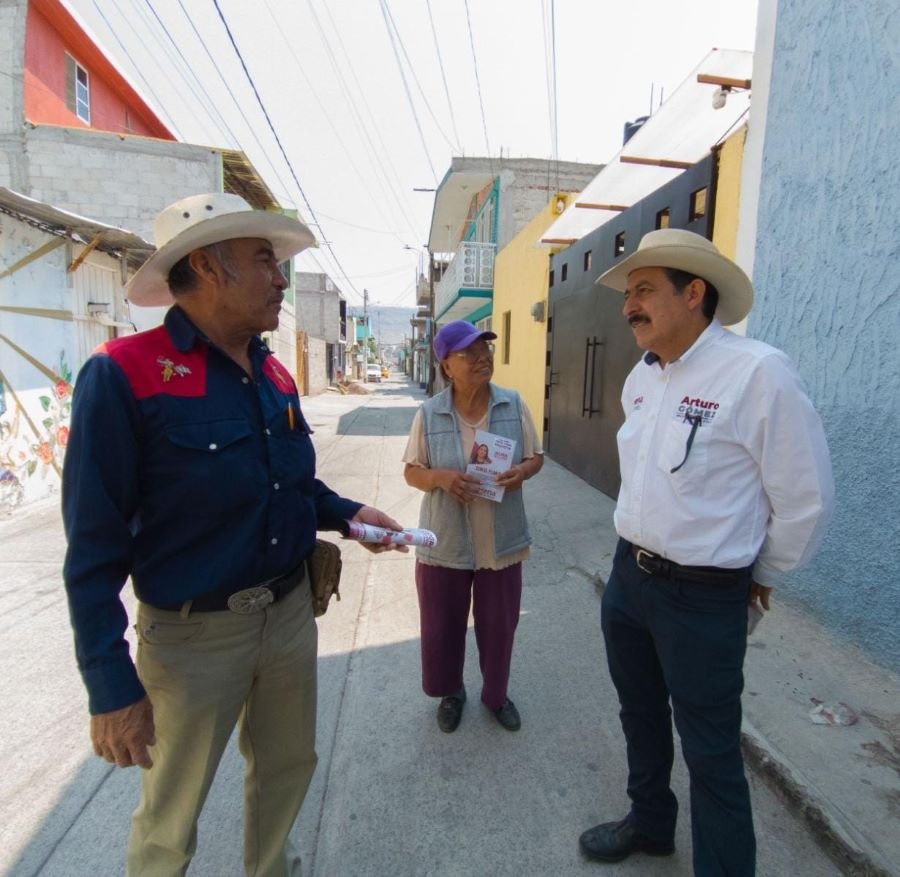 Escucha Arturo Gómez Problemas deConcesionarios y Choferes