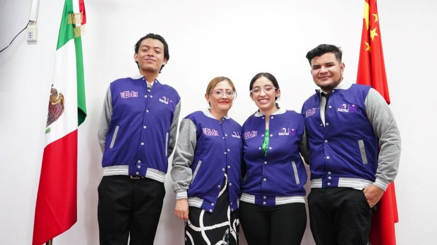 Estudiantes de la UPMH viajaron a China para participar en competencia organizada por Huawei