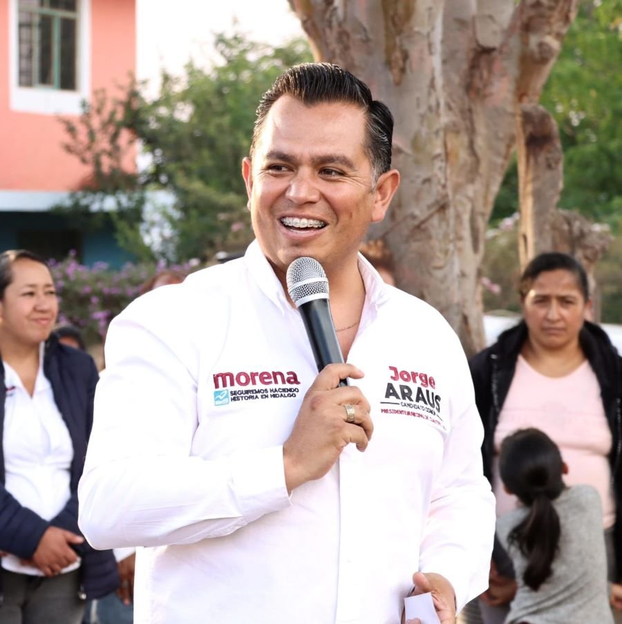 Exhibe Jorge Araus las malas condiciones de la Unidad Deportiva de Cuautepec