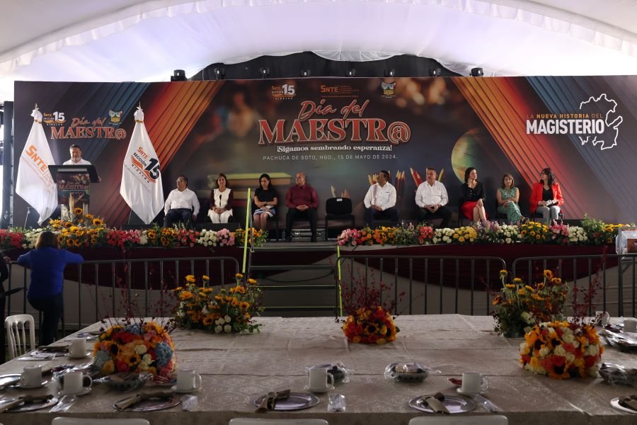 Gobierno de Hidalgo Reconoce Labor de las y los Docentes