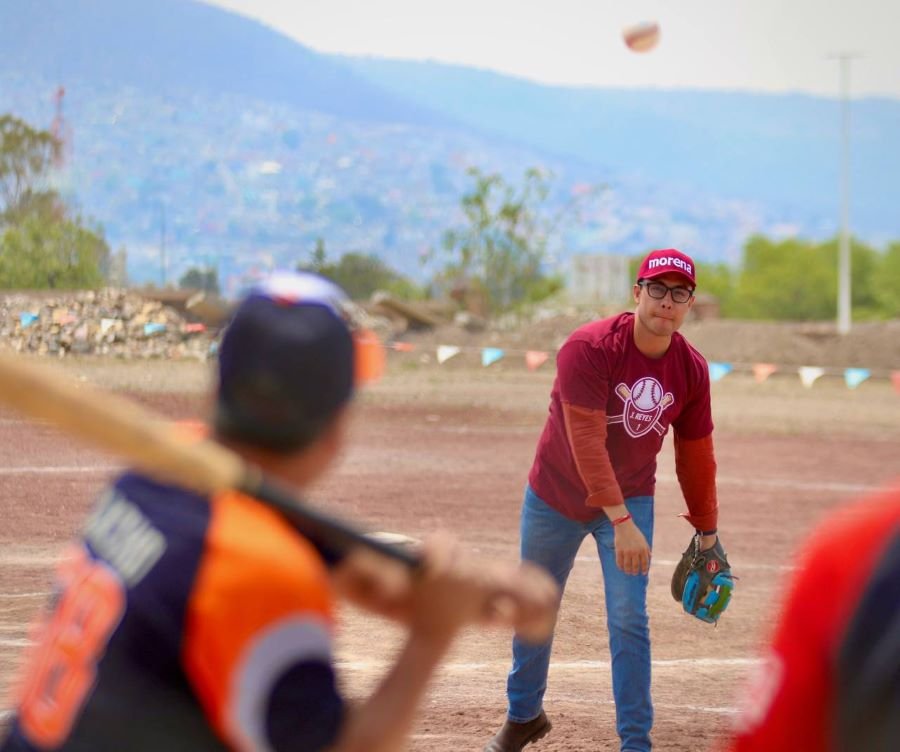 Jorge Reyes Compromete Apoyo Al Deporte Pachuqueño