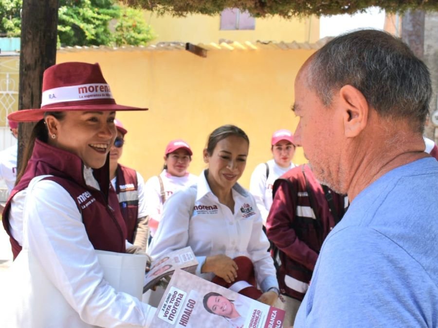 Pobladores De Tepeji Exponen Preocupaciones a Viridiana Cornejo