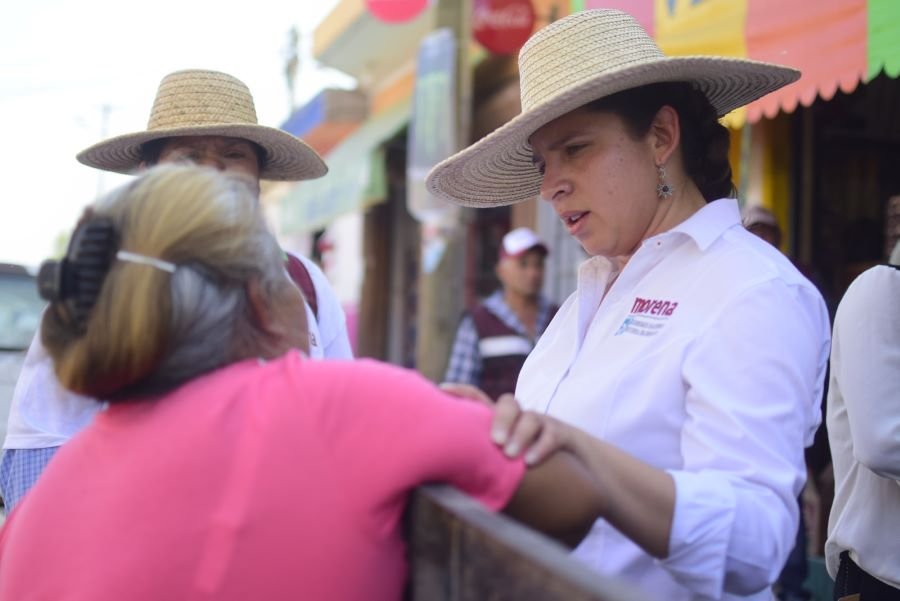 Propone Marisol Prieto gestión de médicos y medicamentos en centros y casas de salud de Tecozautla