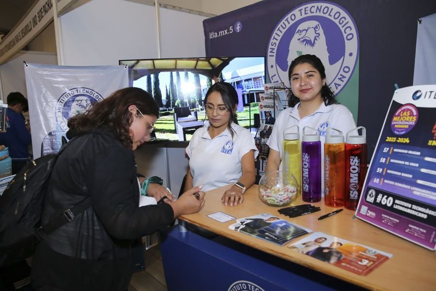SEPH realiza la “Feria Educativa Descubre y Aprende: Tu futuro comienza hoy”