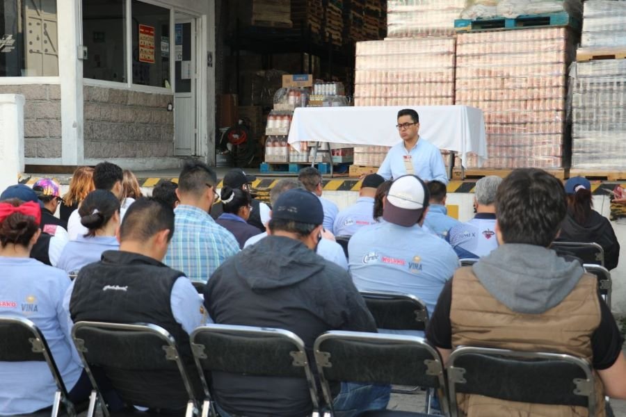 Se Reúne Lalo Medécigo Con Trabajadores de La Comercializadora Brime