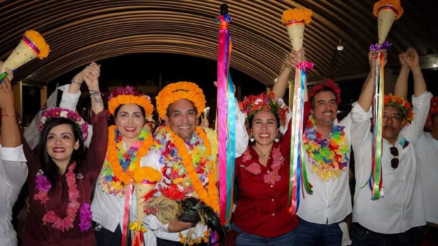 Se unen miles de huejutlenses a cierre de campaña de Alfredo San Román